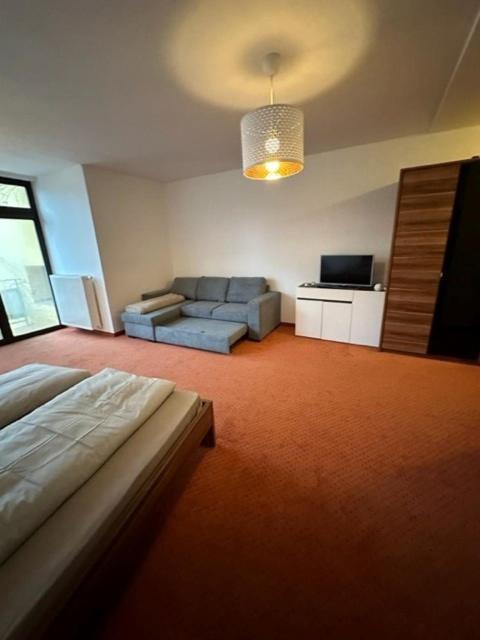 Pension Columbia Inkl. Fruehstueck Im Zentraum Bad Gleichenberg Exterior foto